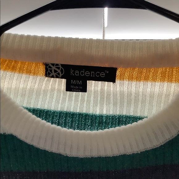 Cropped sweater, cute colors! - Picture 2 of 2